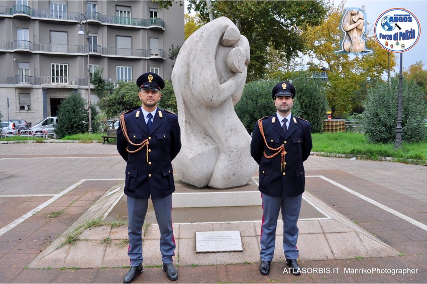 Commemorazione Caduti Forze Polizia - L'Abbraccio - ARGOS Forze di POLIZIA
